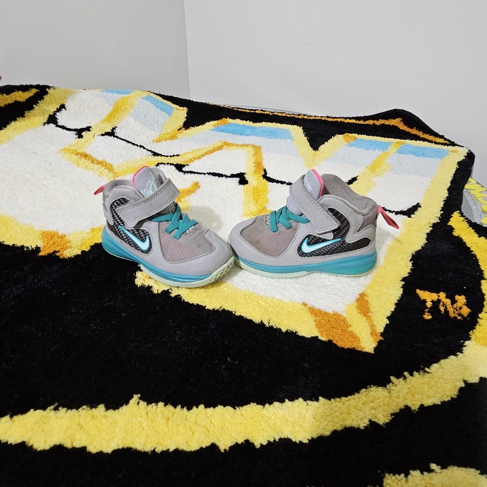 Nike LeBron 9 South Beach toddler size 6c